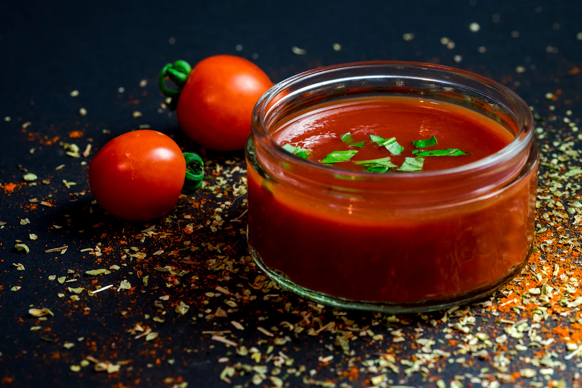 Domácí kečup bez konzervantů: Recept, který zvládne každý